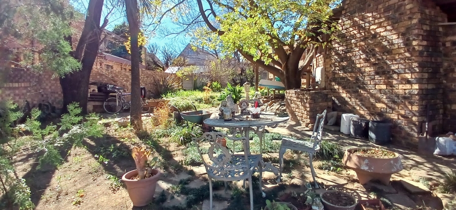 5 Bedroom Property for Sale in La Provance Free State